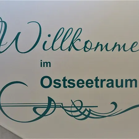 Traeumen Unter Reet By Interhome *