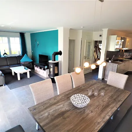 Tatil Evi Traeumen Unter Reet By Interhome Rerik