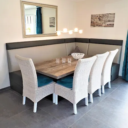 Traeumen Unter Reet By Interhome Rerik