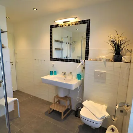 Traeumen Unter Reet By Interhome Tatil Evi Rerik