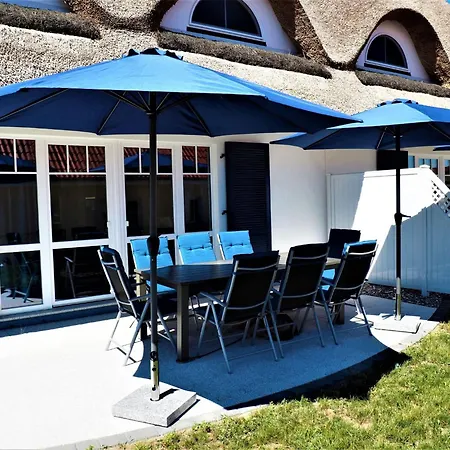 Tatil Evi Traeumen Unter Reet By Interhome *