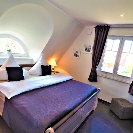 Tatil Evi Traeumen Unter Reet By Interhome *