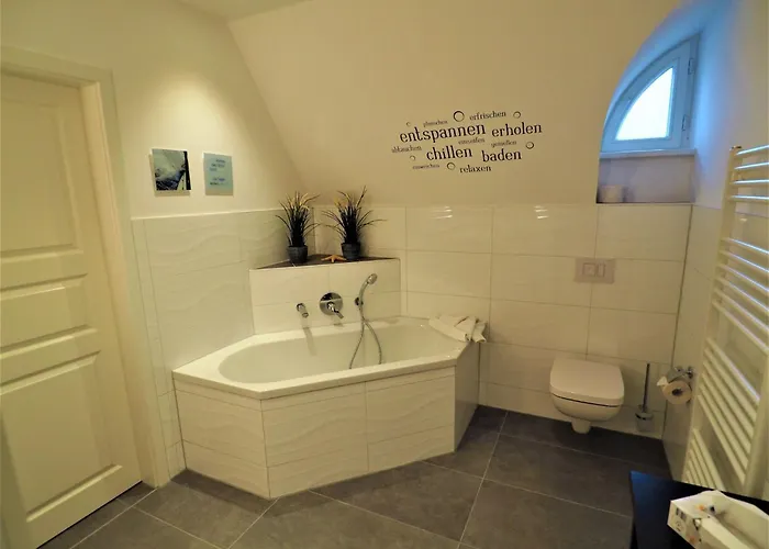 Traeumen Unter Reet By Interhome Tatil Evi *